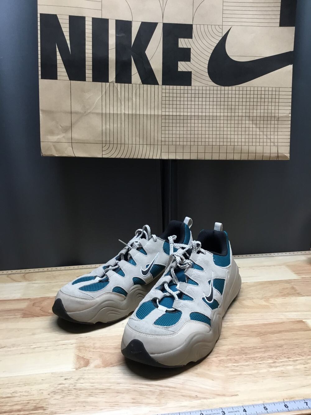 Nike Tech Hera Athletic Trainer Sneakers Men's 12.5 White Teal Lace-Up Comfort
